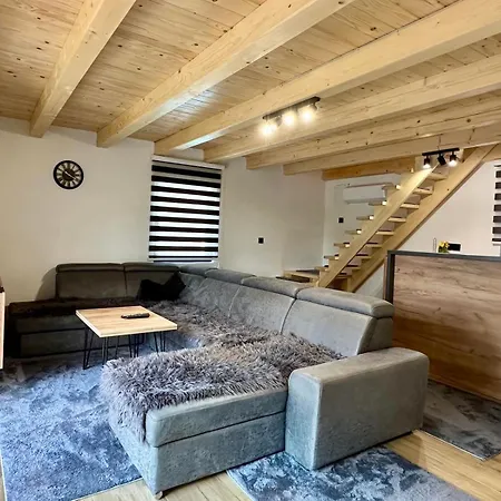 Villa Pine