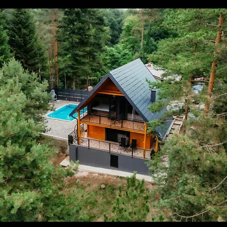 Villa Pine *
